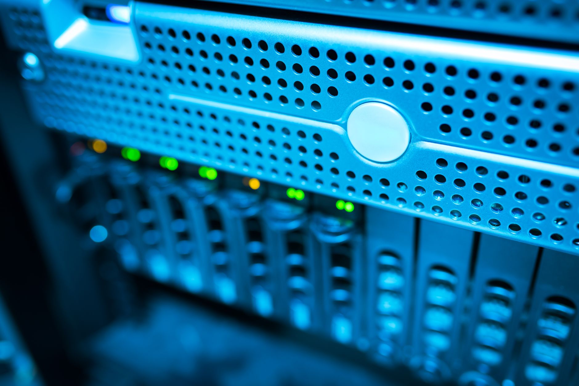 Close up on dynamic server stack visual